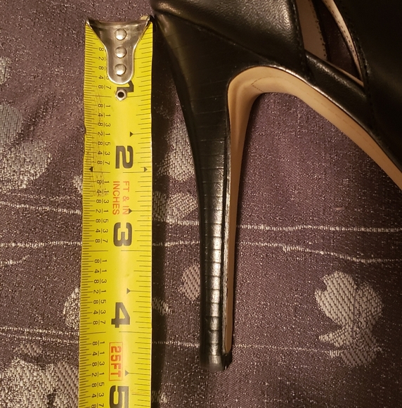 Michael Kors Hamilton Open Toe Heel - Picture 6 of 6